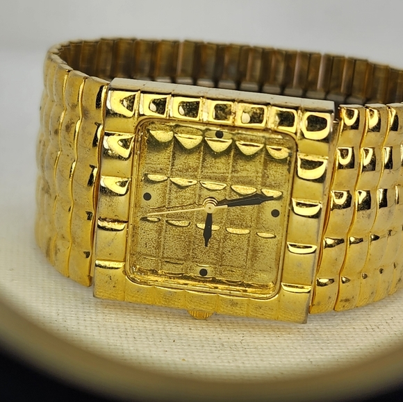 Joan Rivers classic watch - Picture 8 of 9